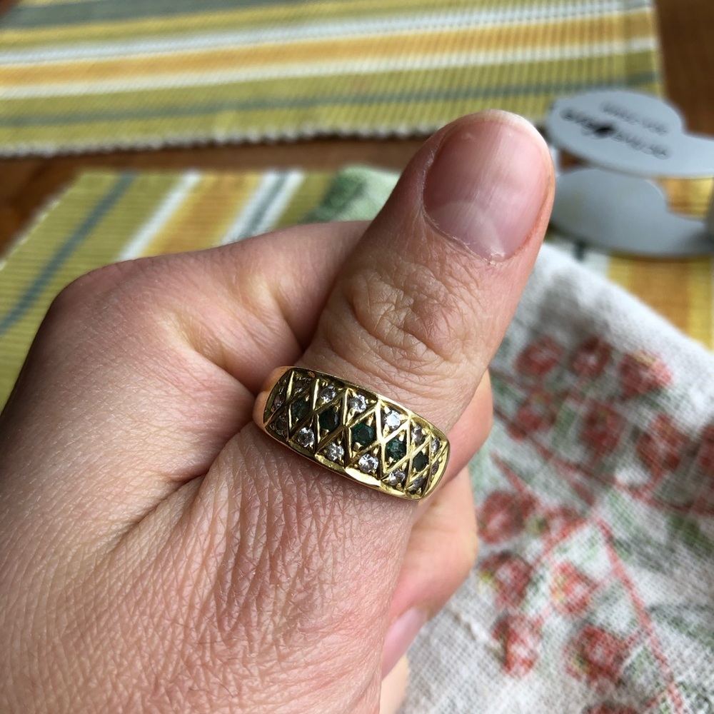 Vintage 18k solid gold ring